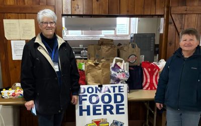 Dems donate to Fillmore Pantry